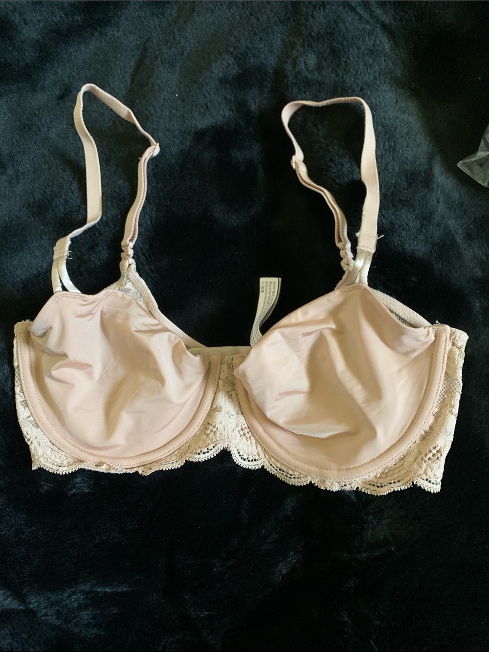 Victoria's Secret Beige Lace Underwire Bra